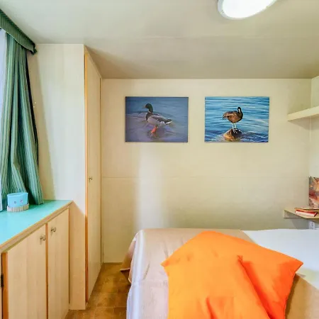 Casa de Férias Locazione Turistica San Benedetto Camping Relais-3 Peschiera del Garda